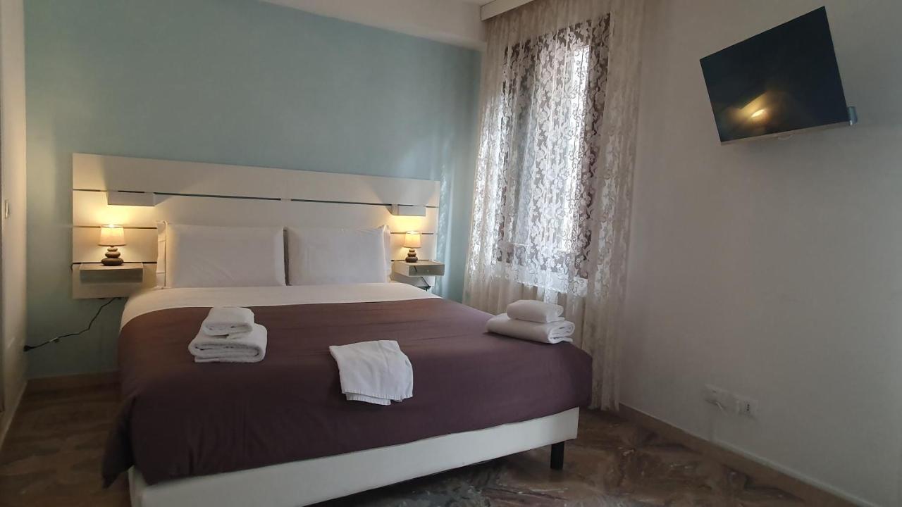 Casa Del Pozzo Hotel เวนิส ภายนอก รูปภาพ